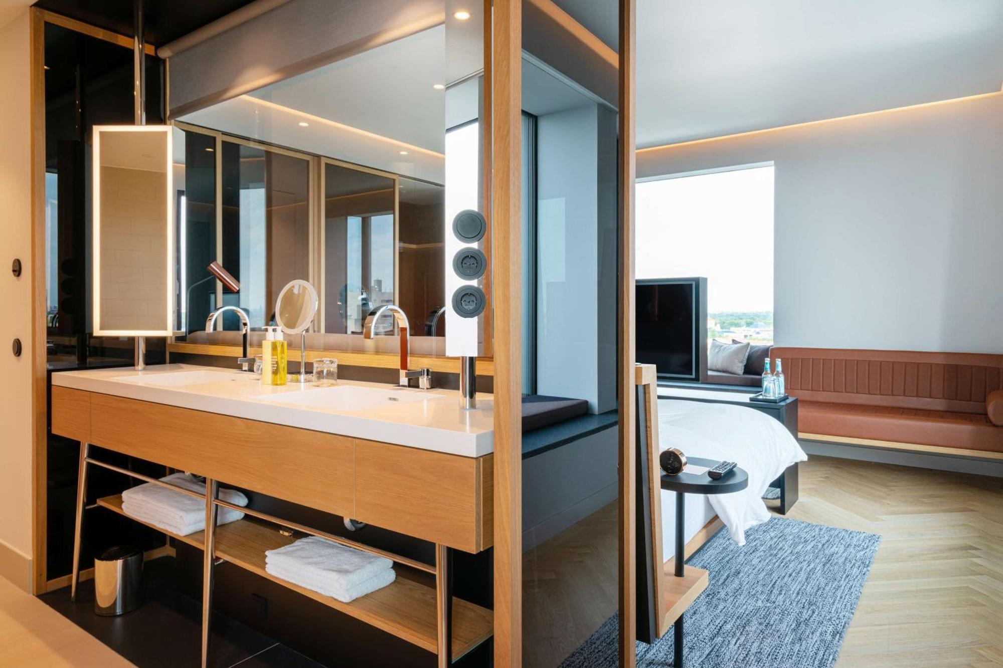 Andaz Schwabinger Tor, By Hyatt Munich